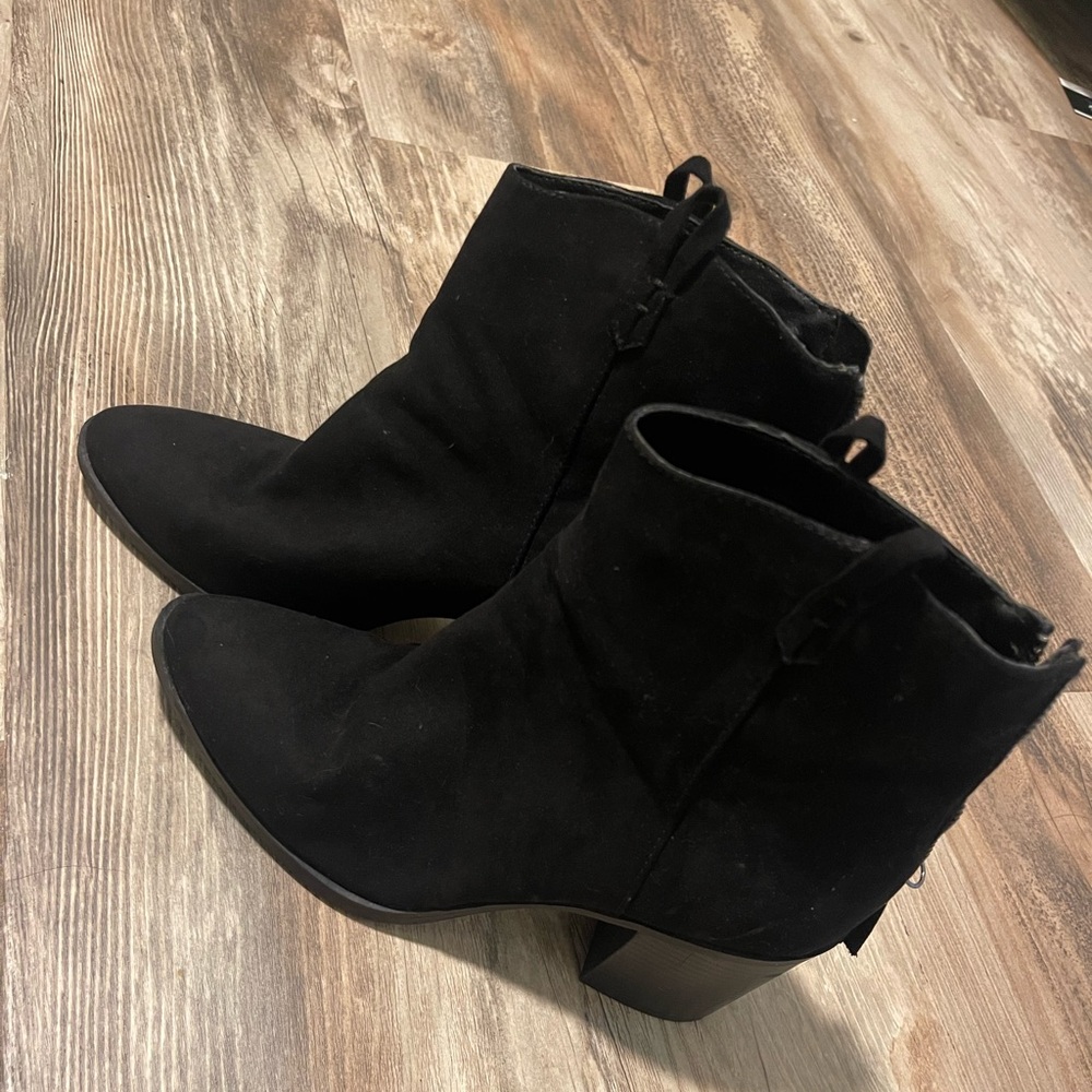 Maurice’s Women’s Heeled Boot Size 8.5